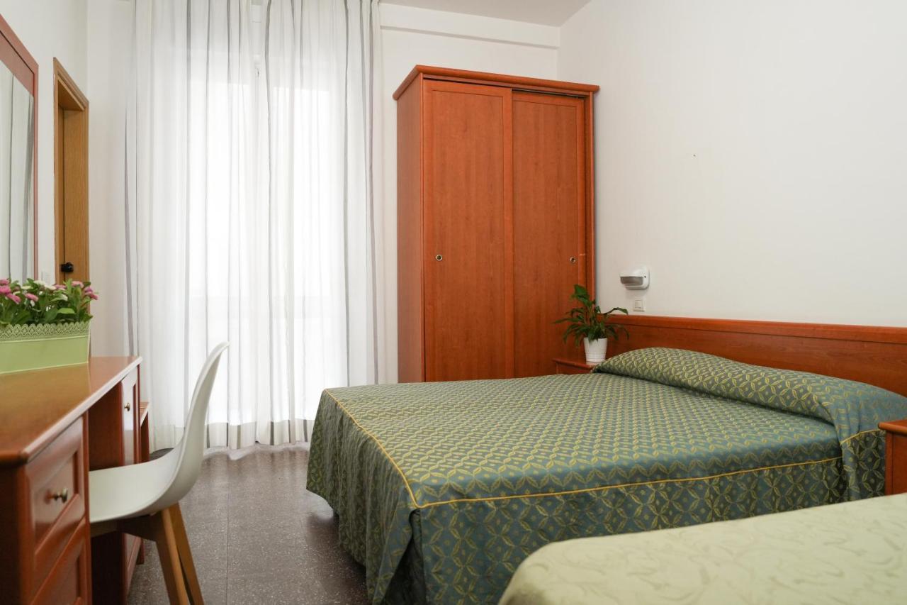 Hotel International Gabicce Mare Esterno foto