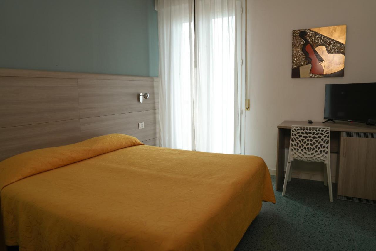 Hotel International Gabicce Mare Esterno foto