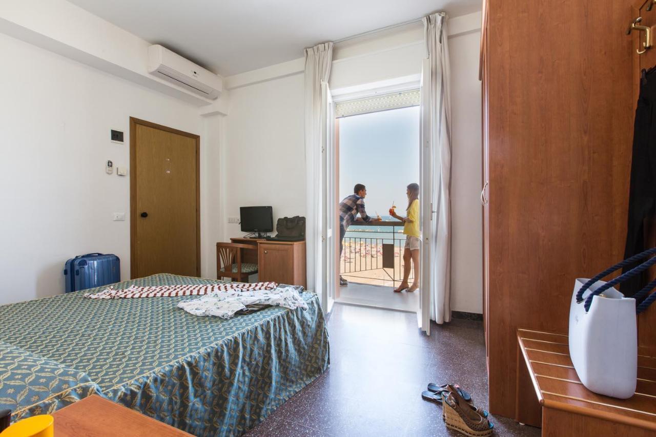 Hotel International Gabicce Mare Esterno foto