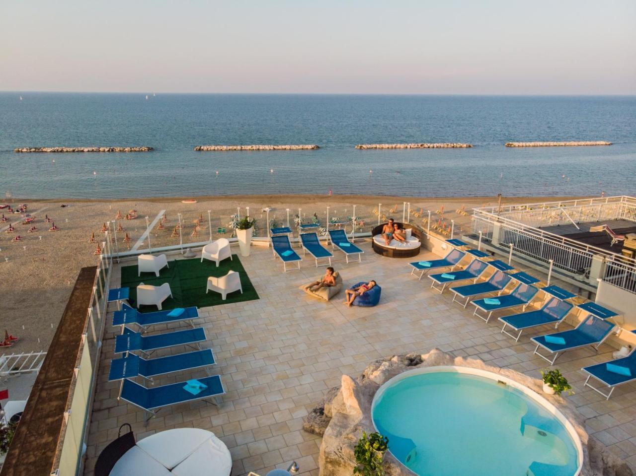 Hotel International Gabicce Mare Esterno foto